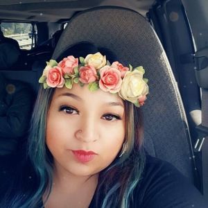 Meet your Posher, Nora